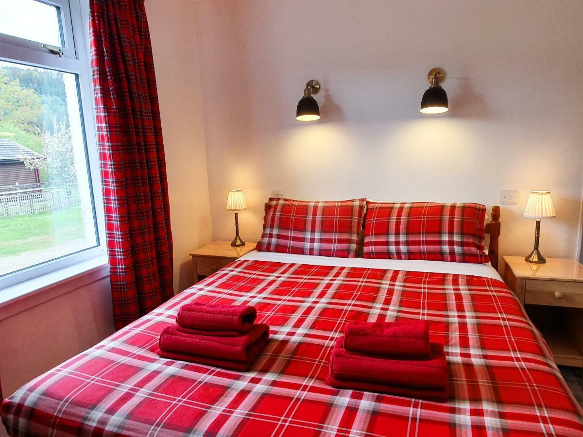 Old Pier House Hotell Fort Augustus Eksteriør bilde